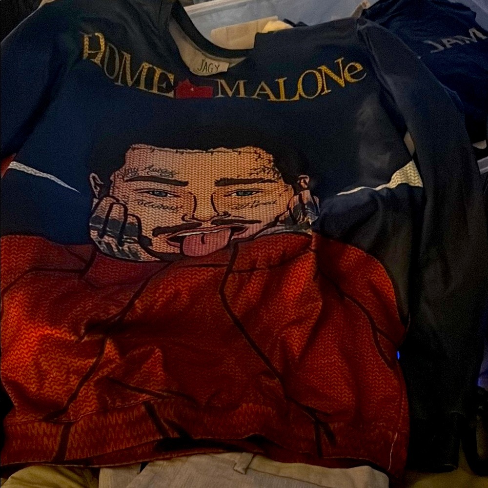 Black and Red Graphic Sweatshirt